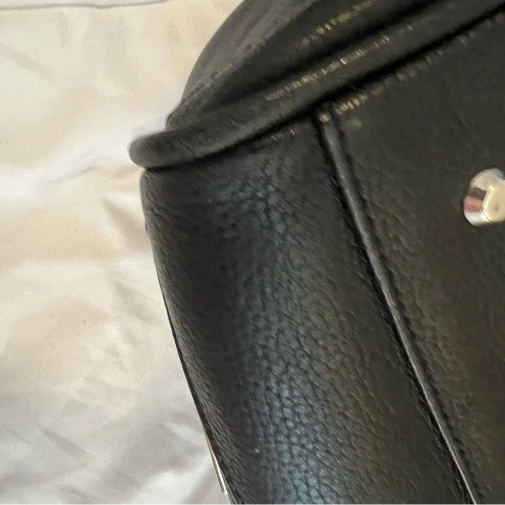 Burberry Black Leather tote